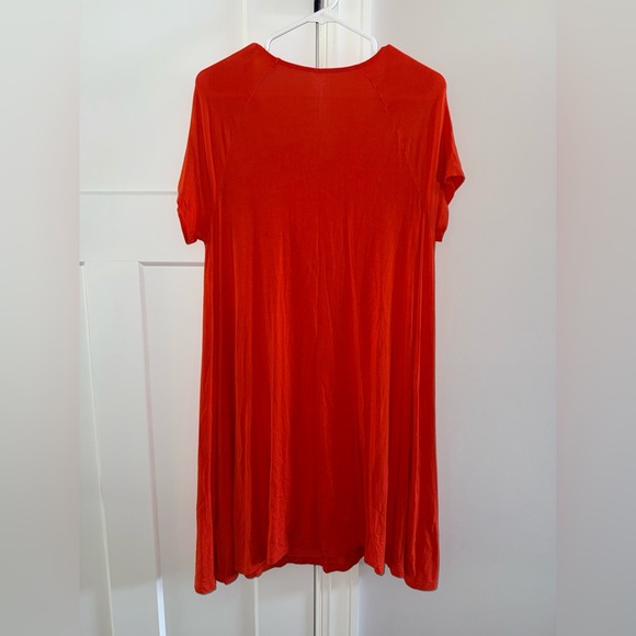 Old Navy Red Mini/Midi Dress - Picture 2 of 3